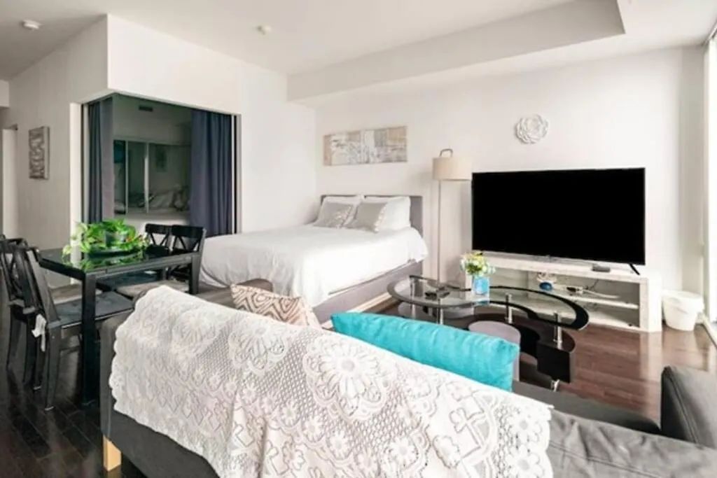 Apartment Newdowntown Condo By Unionstationscotiaarena Toronto