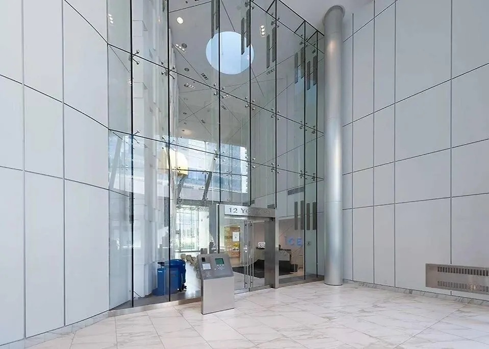 Newdowntown Condo By Unionstationscotiaarena Toronto Apartment