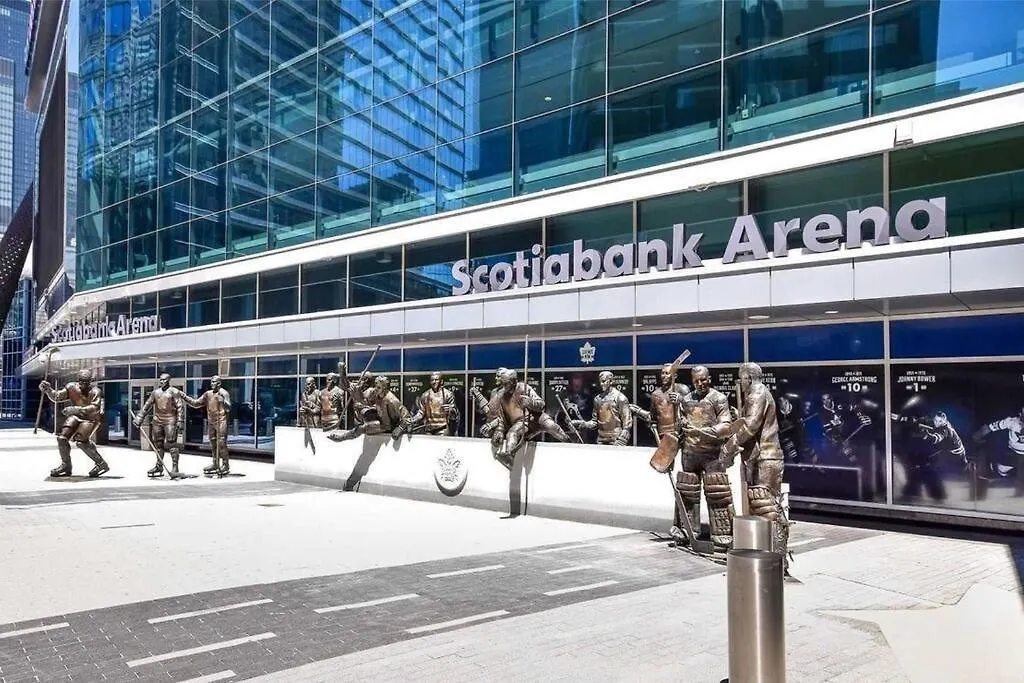 Newdowntown Condo By Unionstationscotiaarena Toronto