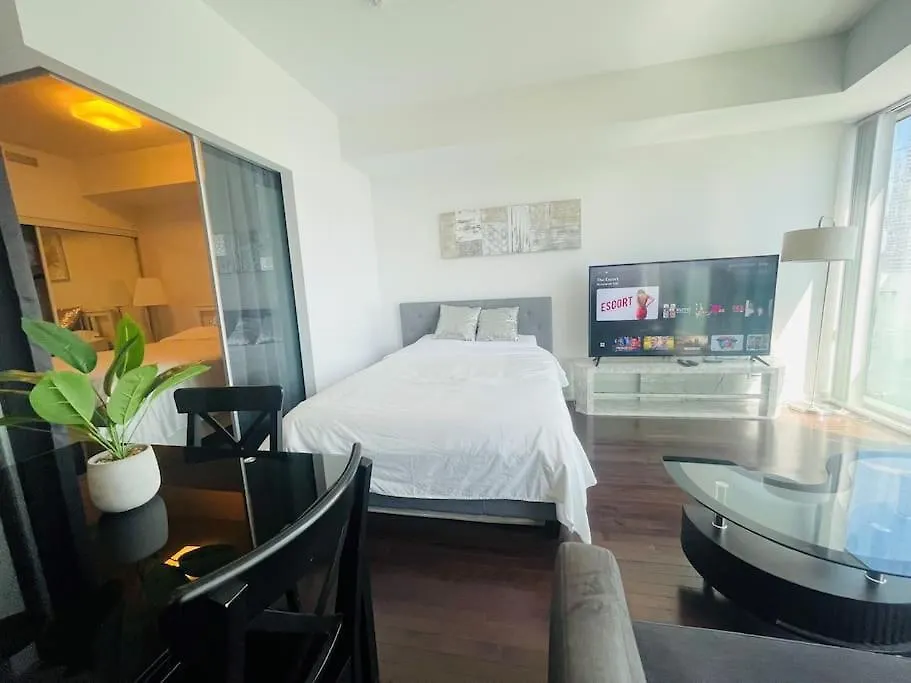 Apartment Newdowntown Condo By Unionstationscotiaarena Toronto Canada