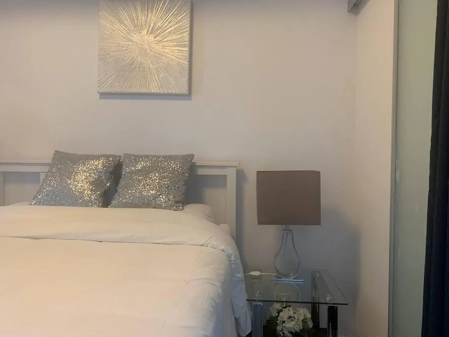 Newdowntown Condo By Unionstationscotiaarena Toronto