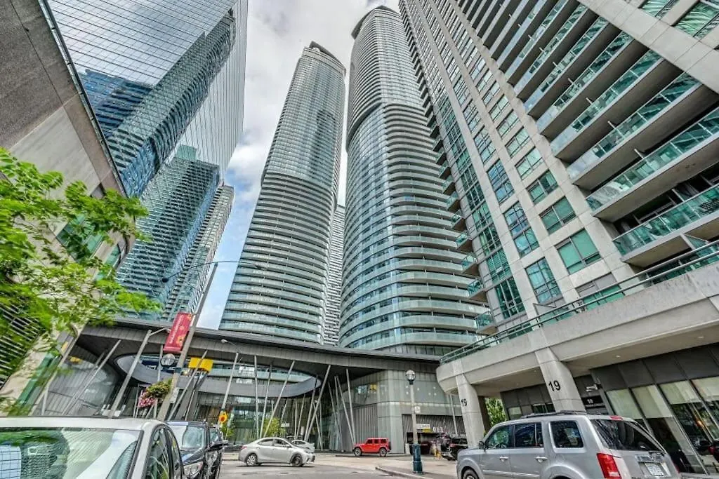 Newdowntown Condo By Unionstationscotiaarena Toronto 0*,  Canada