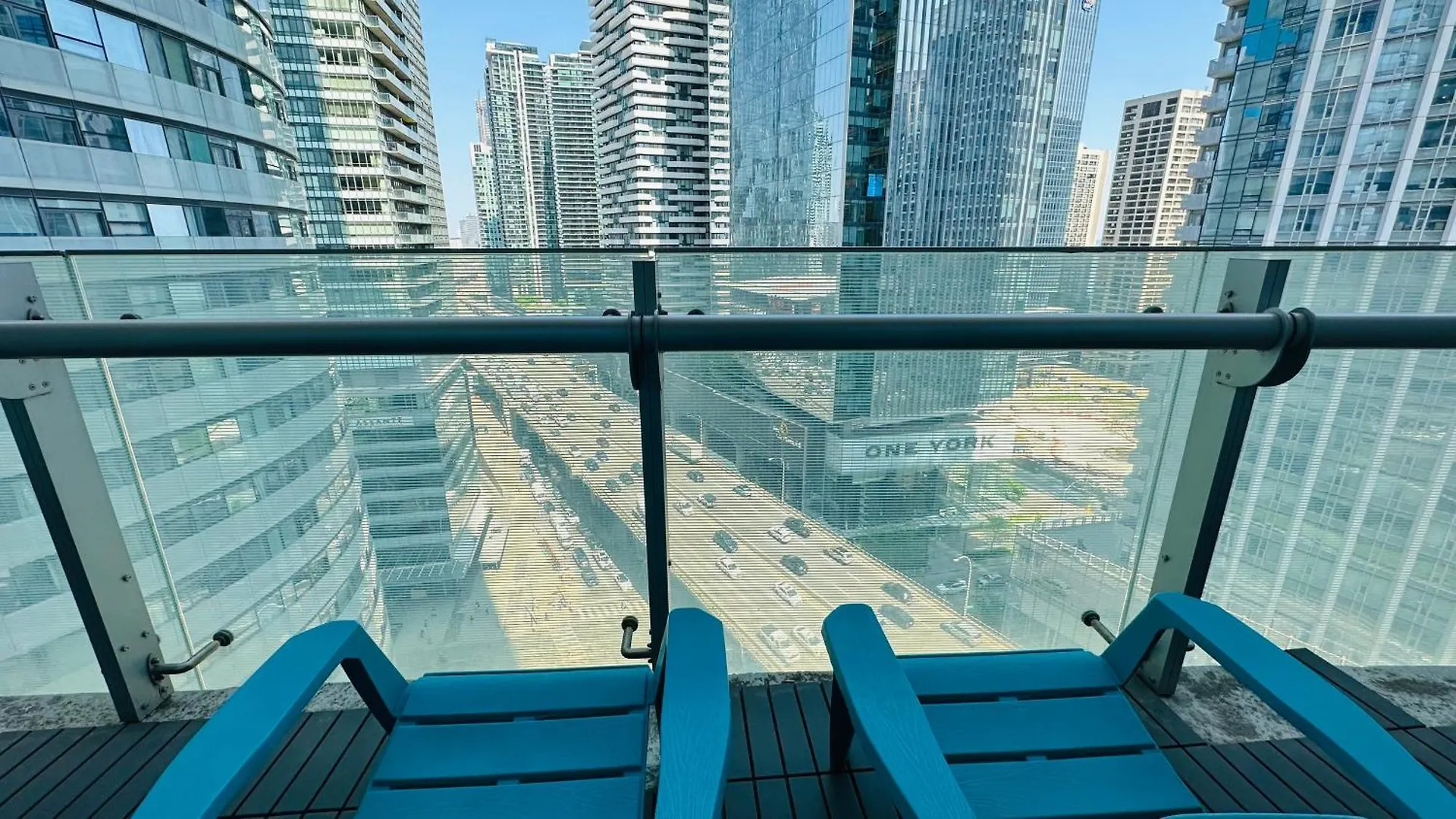 Newdowntown Condo By Unionstationscotiaarena Toronto Canada